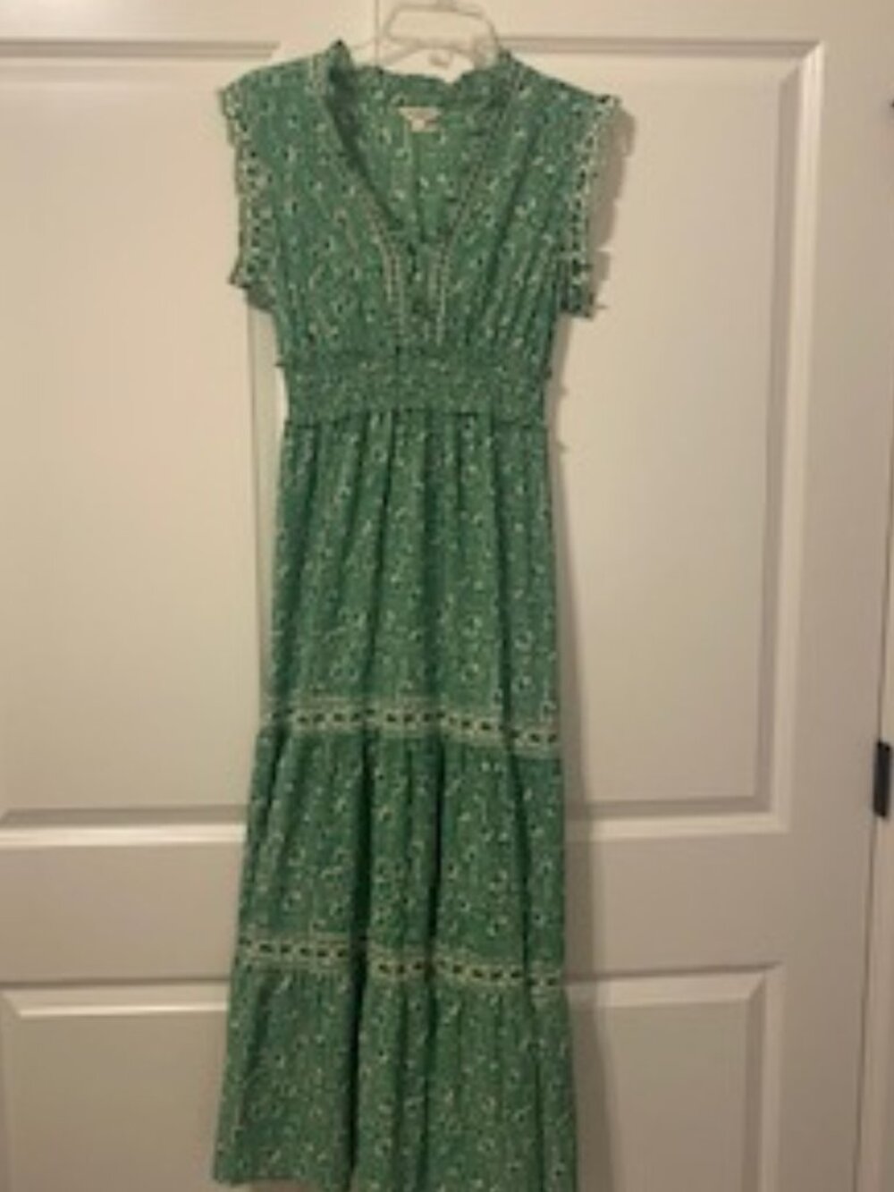 Max Studio London Maxi Dress Cottage Core Green Floral Ruffled Sleeveless
